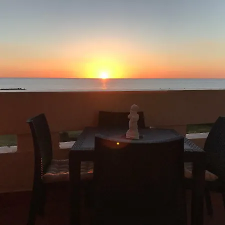 Res Port St.ange 아파트